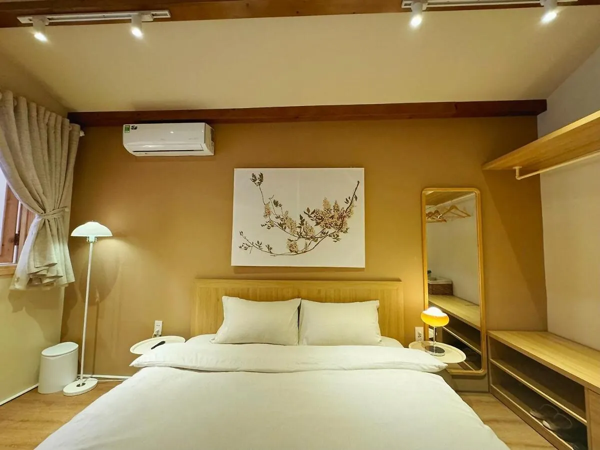 Cherish Villa - Near Mountain And Beach - Son Tra Da Nang Vietnam